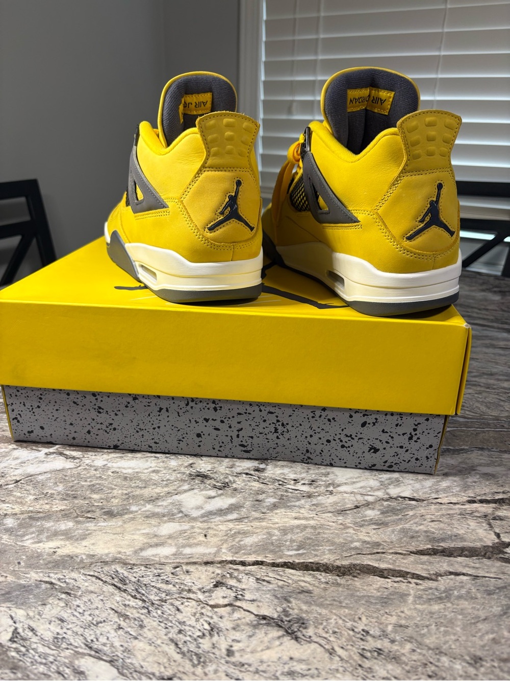 Air Jordan Retro 4 Mens “Lightning “ Yellow and Gray Sneakers size 10 - Picture 10 of 15